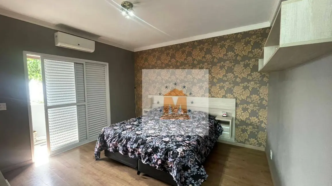 Foto 5 de Sobrado com 3 quartos à venda, 250m2 em Jacarei - SP