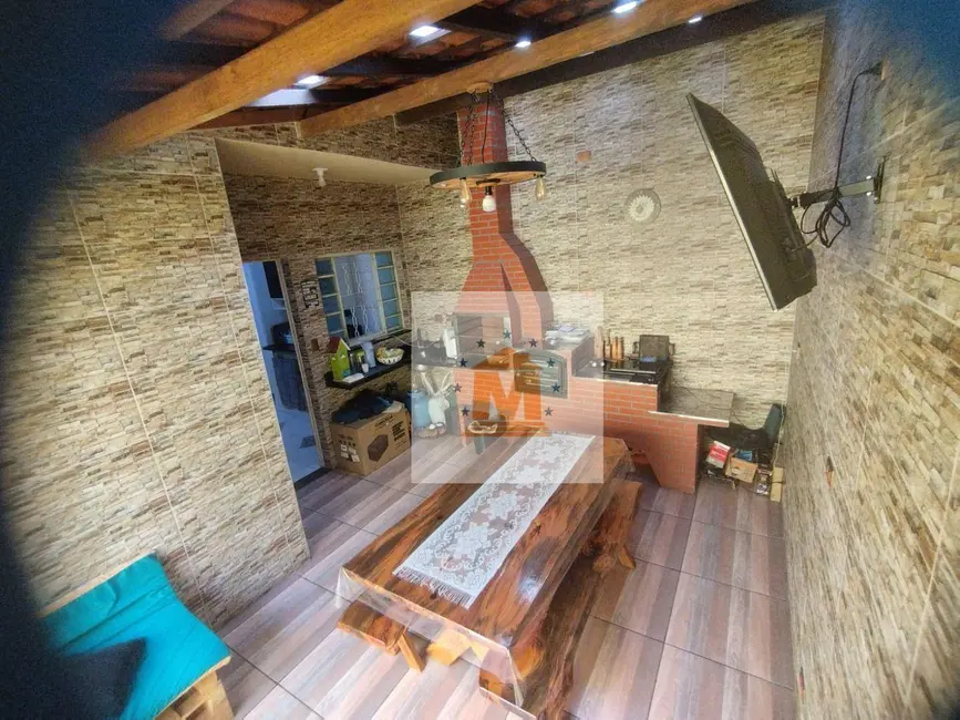 Foto 1 de Casa com 2 quartos à venda, 140m2 em Jardim do Portal, Jacarei - SP