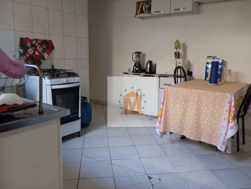Foto 2 de Casa com 2 quartos à venda, 150m2 em Cidade Nova Jacareí, Jacarei - SP