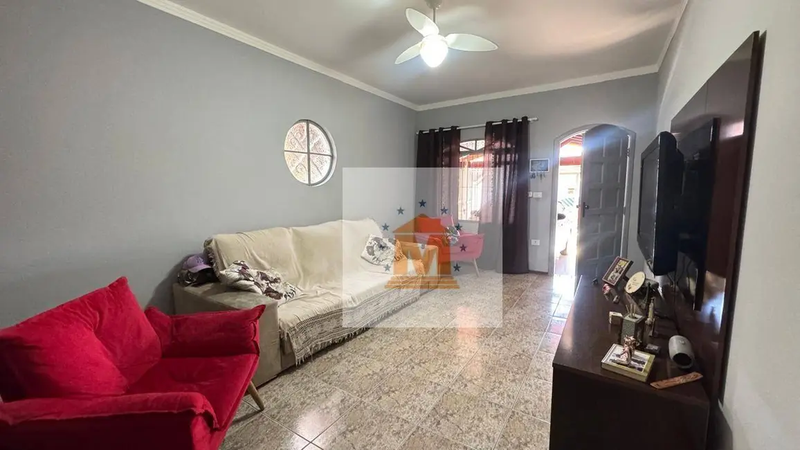 Sobrado com 3 quartos à venda, 125m2 em Jardim Emília, Jacarei - SP - imagem 3 Foto 3 de Sobrado com 3 quartos à venda, 125m2 em Jardim Emília, Jacarei - SP
