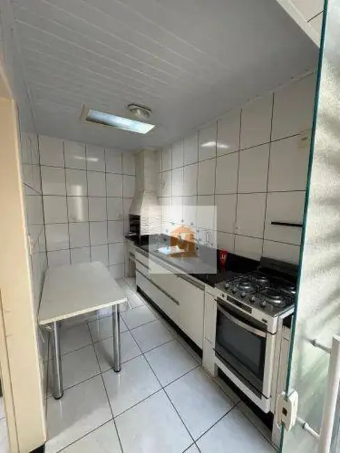 Foto 3 de Sobrado com 3 quartos à venda, 166m2 em Jardim Primavera, Jacarei - SP