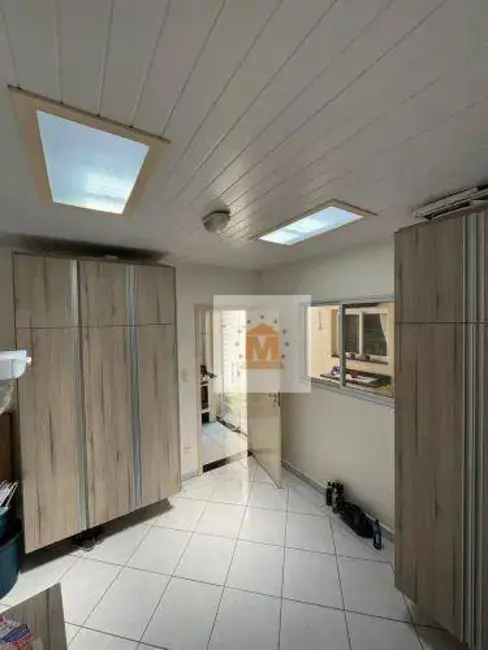 Foto 8 de Sobrado com 3 quartos à venda, 166m2 em Jardim Primavera, Jacarei - SP