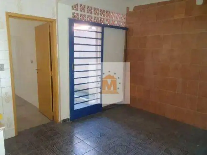 Sobrado com 3 quartos à venda, 193m2 em Jardim Jacinto, Jacarei - SP - imagem 3 Foto 3 de Sobrado com 3 quartos à venda, 193m2 em Jardim Jacinto, Jacarei - SP