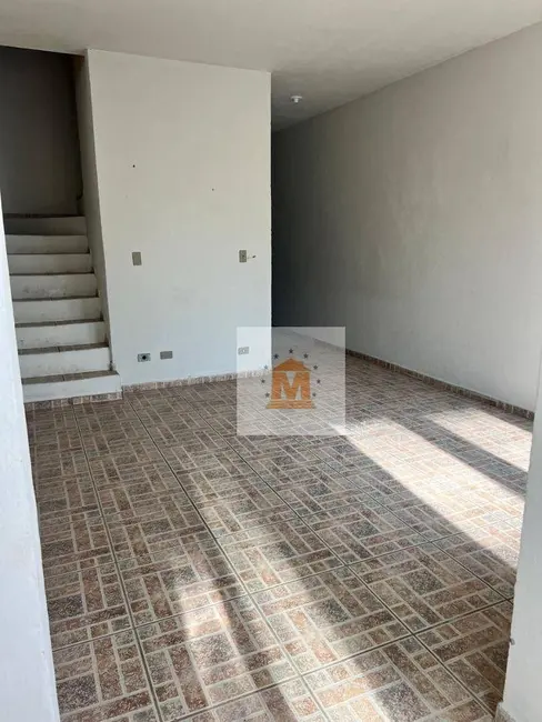 Sobrado com 2 quartos à venda, 135m2 em Cidade Jardim, Jacarei - SP - imagem 2 Foto 2 de Sobrado com 2 quartos à venda, 135m2 em Cidade Jardim, Jacarei - SP