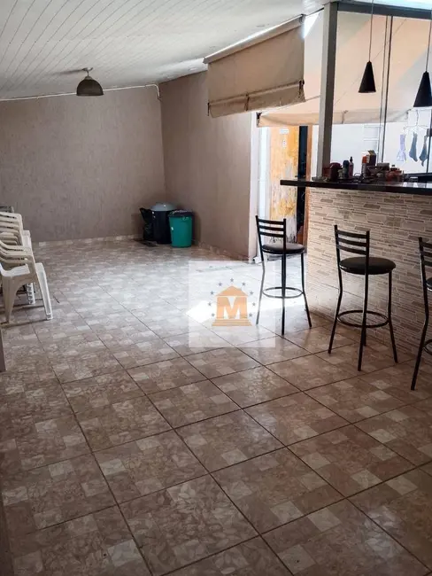 Foto 9 de Casa com 3 quartos à venda, 204m2 em Conjunto São Benedito, Jacarei - SP