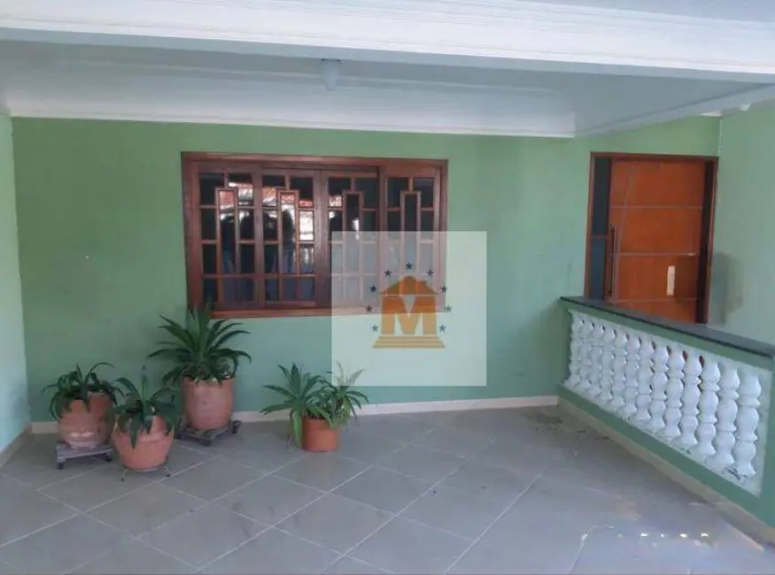 Foto 8 de Sobrado com 3 quartos à venda, 277m2 em Jardim Maria Amélia, Jacarei - SP