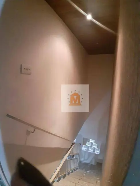 Foto 9 de Sobrado com 3 quartos à venda, 277m2 em Jardim Maria Amélia, Jacarei - SP