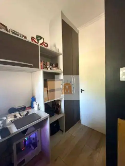 Foto 6 de Sobrado com 3 quartos à venda, 200m2 em Jardim Califórnia, Jacarei - SP