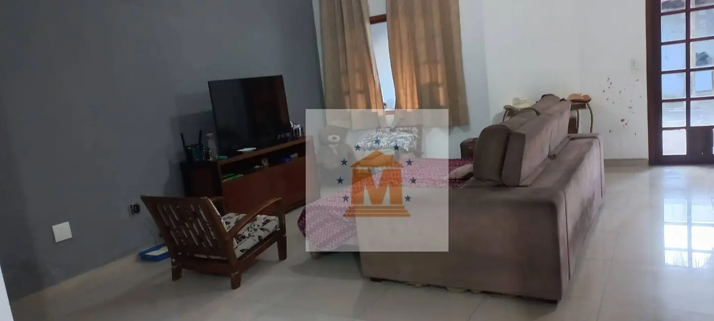 Sobrado com 3 quartos à venda, 140m2 em Residencial Santa Paula, Jacarei - SP - imagem 2 Foto 2 de Sobrado com 3 quartos à venda, 140m2 em Residencial Santa Paula, Jacarei - SP