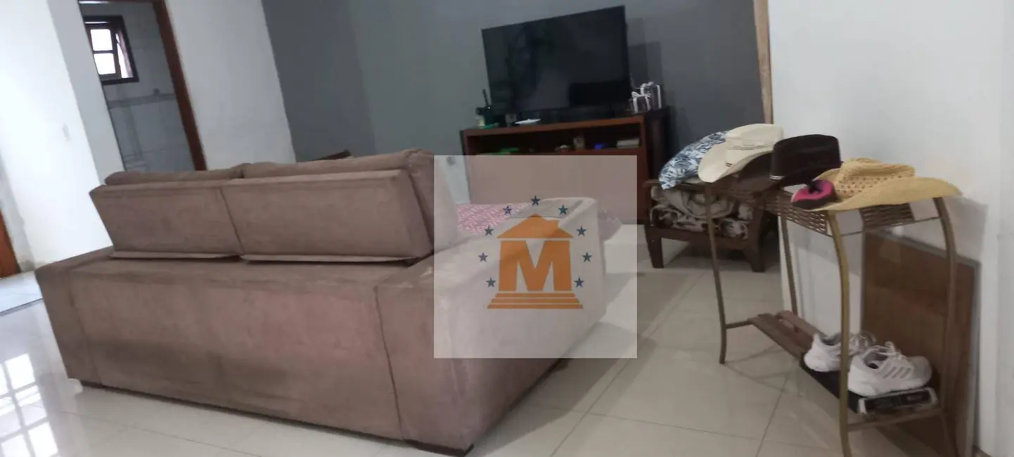 Sobrado com 3 quartos à venda, 140m2 em Residencial Santa Paula, Jacarei - SP - imagem 3 Foto 3 de Sobrado com 3 quartos à venda, 140m2 em Residencial Santa Paula, Jacarei - SP