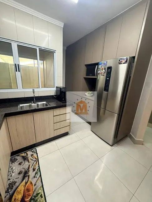 Foto 5 de Sobrado com 3 quartos à venda, 127m2 em Jardim Santa Maria, Jacarei - SP
