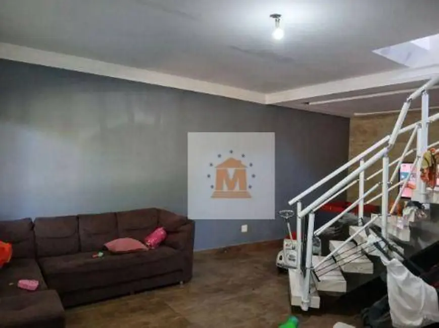 Foto 2 de Sobrado com 3 quartos à venda em Rio Comprido, Jacarei - SP
