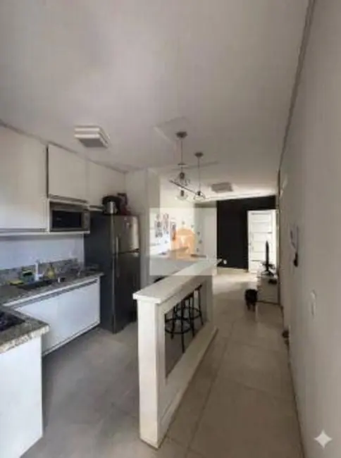 Casa de Condomínio com 3 quartos à venda, 150m2 em Jardim Marcondes, Jacarei - SP - imagem 2 Foto 2 de Casa de Condomínio com 3 quartos à venda, 150m2 em Jardim Marcondes, Jacarei - SP