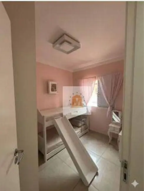 Casa de Condomínio com 3 quartos à venda, 150m2 em Jardim Marcondes, Jacarei - SP - imagem 3 Foto 3 de Casa de Condomínio com 3 quartos à venda, 150m2 em Jardim Marcondes, Jacarei - SP