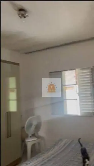 Foto 4 de Casa com 2 quartos à venda em Parque Meia Lua, Jacarei - SP