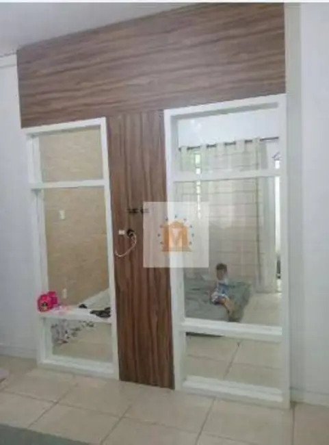 Foto 3 de Casa com 2 quartos à venda em Parque Meia Lua, Jacarei - SP