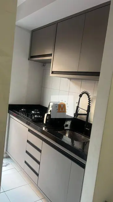 Foto 2 de Sobrado com 2 quartos à venda, 68m2 em Jardim Colônia, Jacarei - SP