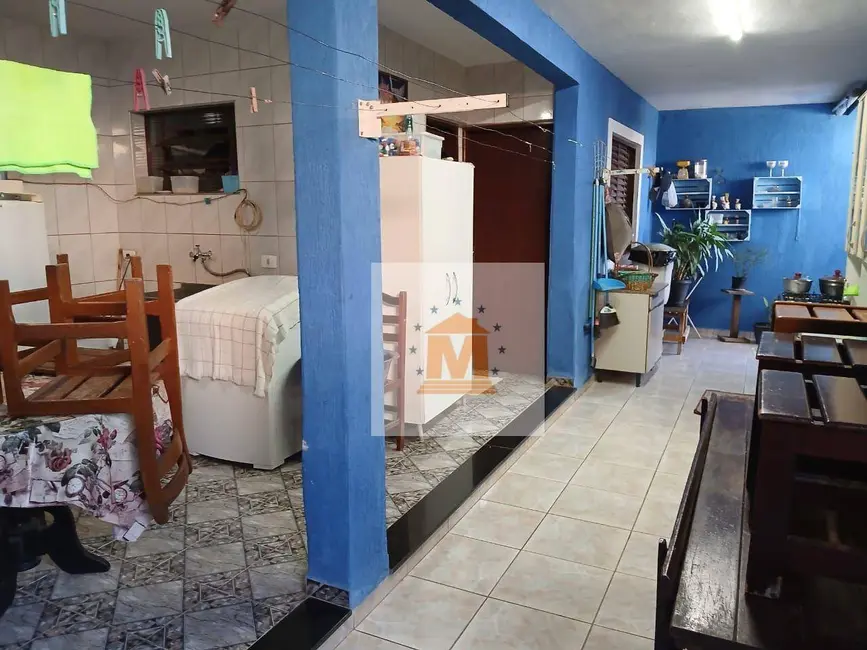 Casa com 3 quartos à venda, 270m2 em Jardim Paraíso, Jacarei - SP - imagem 1 Foto 1 de Casa com 3 quartos à venda, 270m2 em Jardim Paraíso, Jacarei - SP