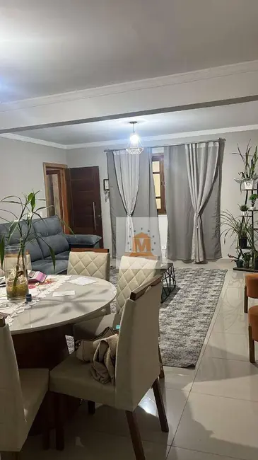 Foto 1 de Casa com 2 quartos à venda em Jardim Santa Maria, Jacarei - SP
