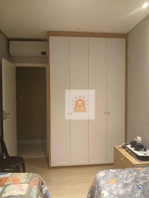 Apartamento com 2 quartos à venda, 68m2 em Centro, Jacarei - SP - imagem 8 Foto 8 de Apartamento com 2 quartos à venda, 68m2 em Centro, Jacarei - SP