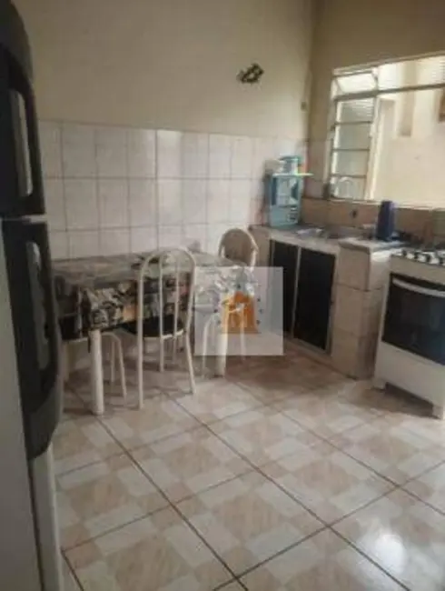 Casa com 2 quartos à venda, 25m2 em São João, Jacarei - SP - imagem 1 Foto 1 de Casa com 2 quartos à venda, 25m2 em São João, Jacarei - SP