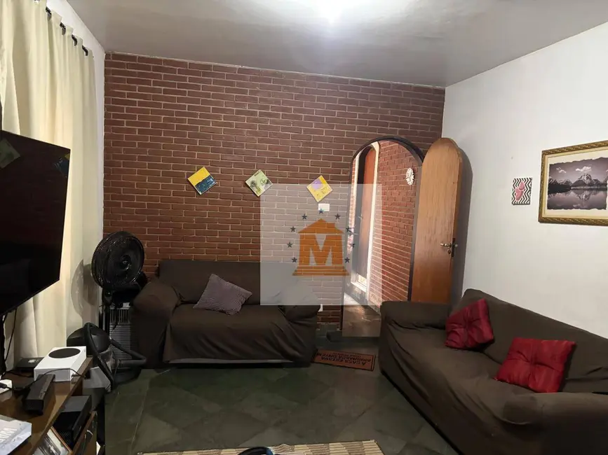 Casa com 3 quartos à venda, 165m2 em Jacarei - SP - imagem 7 Foto 7 de Casa com 3 quartos à venda, 165m2 em Jacarei - SP