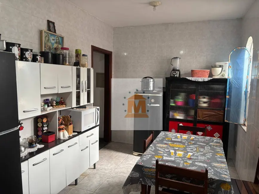 Casa com 3 quartos à venda, 165m2 em Jacarei - SP - imagem 3 Foto 3 de Casa com 3 quartos à venda, 165m2 em Jacarei - SP
