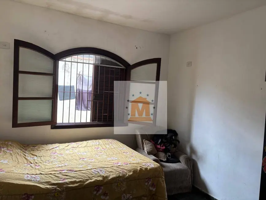 Casa com 3 quartos à venda, 165m2 em Jacarei - SP - imagem 9 Foto 9 de Casa com 3 quartos à venda, 165m2 em Jacarei - SP