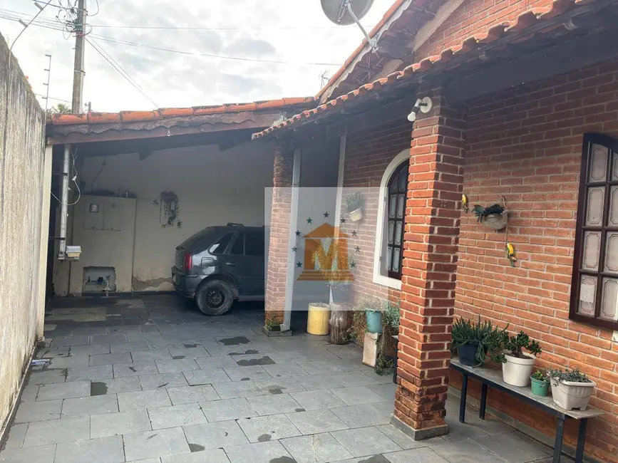Casa com 3 quartos à venda, 165m2 em Jacarei - SP - imagem 1 Foto 1 de Casa com 3 quartos à venda, 165m2 em Jacarei - SP