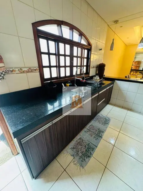 Foto 6 de Casa com 3 quartos à venda, 300m2 em Jardim Terras de São João, Jacarei - SP