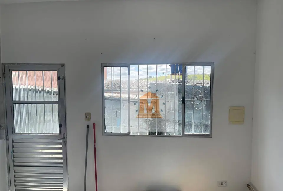 Casa com 2 quartos à venda, 150m2 em Cidade Salvador, Jacarei - SP - imagem 4 Foto 4 de Casa com 2 quartos à venda, 150m2 em Cidade Salvador, Jacarei - SP