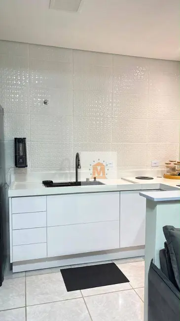 Foto 8 de Casa com 2 quartos à venda, 150m2 em Vila Zezé, Jacarei - SP