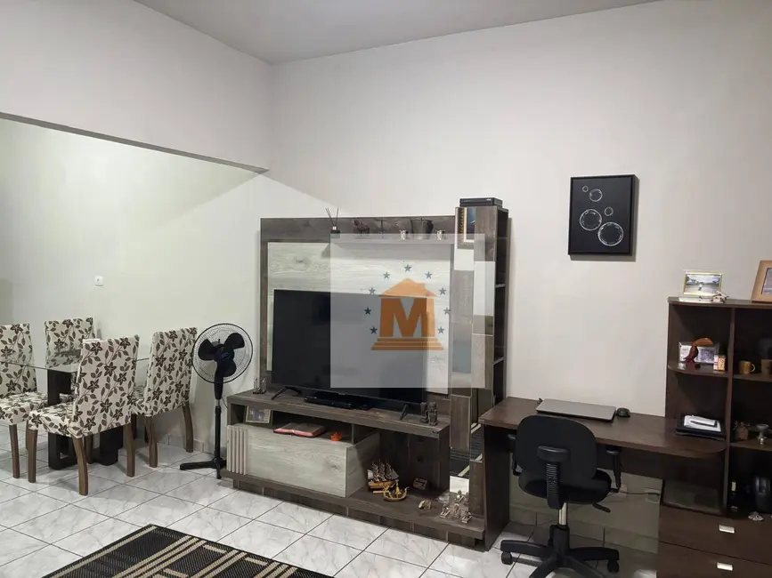 Foto 1 de Casa com 2 quartos à venda, 125m2 em Jardim Emília, Jacarei - SP