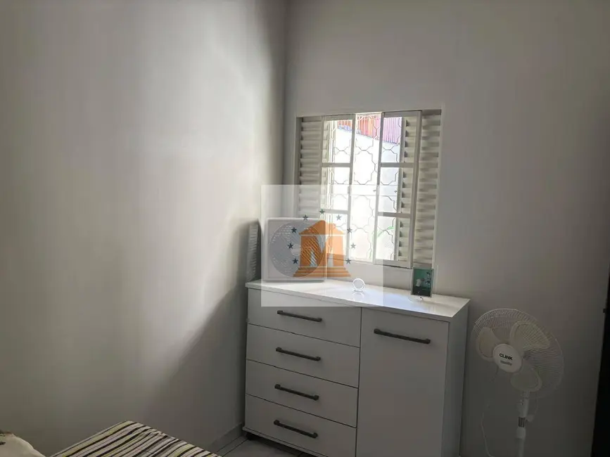 Foto 8 de Casa com 2 quartos à venda, 125m2 em Jardim Emília, Jacarei - SP