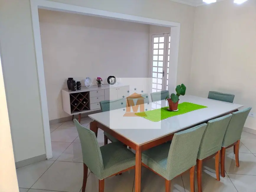 Foto 4 de Casa com 3 quartos à venda, 300m2 em Jardim Flórida, Jacarei - SP