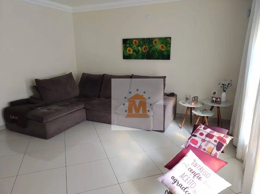 Foto 2 de Casa com 3 quartos à venda, 300m2 em Jardim Flórida, Jacarei - SP