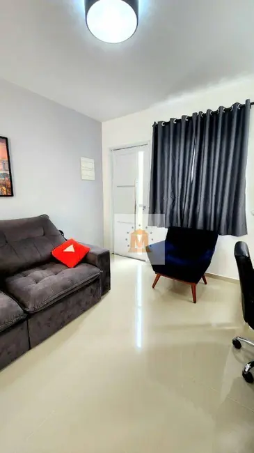 Sobrado com 2 quartos à venda, 70m2 em Loteamento Vila Romana, Jacarei - SP - imagem 4 Foto 4 de Sobrado com 2 quartos à venda, 70m2 em Loteamento Vila Romana, Jacarei - SP
