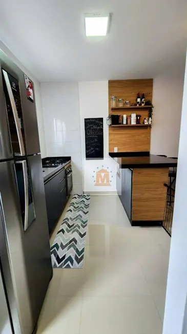 Sobrado com 2 quartos à venda, 70m2 em Loteamento Vila Romana, Jacarei - SP - imagem 2 Foto 2 de Sobrado com 2 quartos à venda, 70m2 em Loteamento Vila Romana, Jacarei - SP