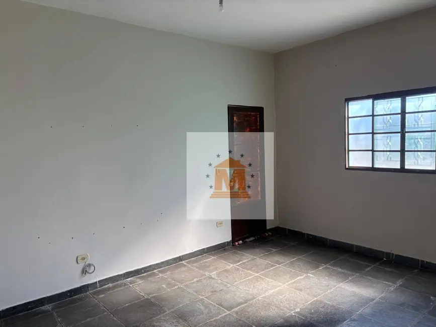 Foto 8 de Casa com 2 quartos à venda, 163m2 em Jardim Emília, Jacarei - SP