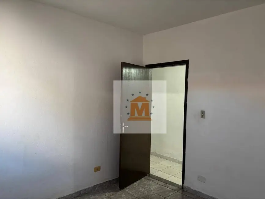 Foto 6 de Casa com 2 quartos à venda, 163m2 em Jardim Emília, Jacarei - SP