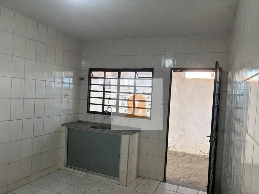 Foto 1 de Casa com 2 quartos à venda, 163m2 em Jardim Emília, Jacarei - SP