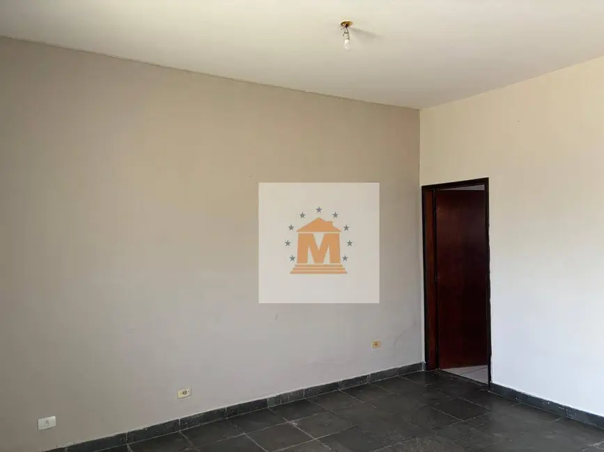 Foto 9 de Casa com 2 quartos à venda, 163m2 em Jardim Emília, Jacarei - SP