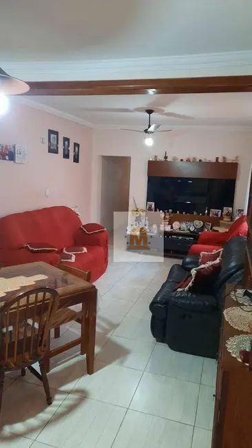 Casa com 3 quartos à venda, 115m2 em Jacarei - SP - imagem 1 Foto 1 de Casa com 3 quartos à venda, 115m2 em Jacarei - SP