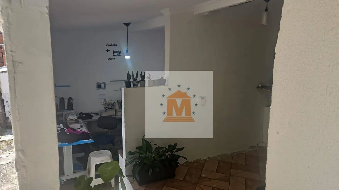 Foto 2 de Casa com 2 quartos à venda, 250m2 em Cidade Nova Jacareí, Jacarei - SP