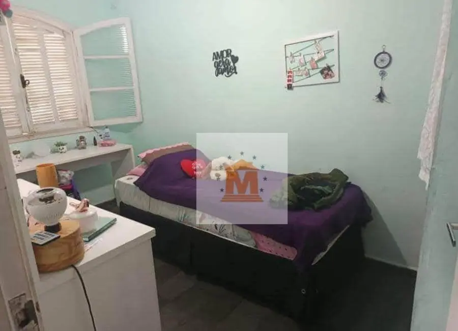 Casa com 4 quartos à venda, 300m2 em Jardim Esper, Jacarei - SP - imagem 6 Foto 6 de Casa com 4 quartos à venda, 300m2 em Jardim Esper, Jacarei - SP