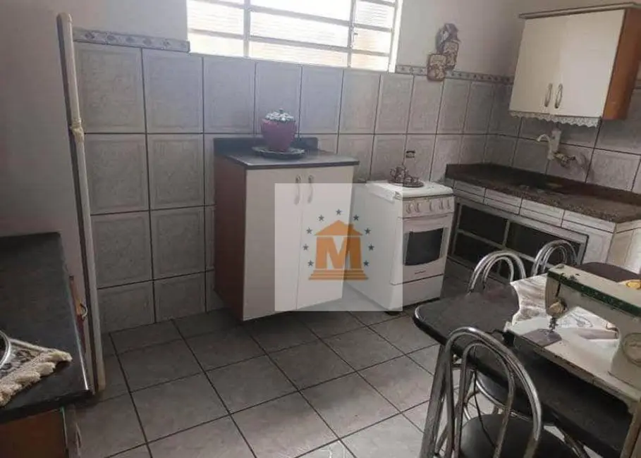 Casa com 4 quartos à venda, 300m2 em Jardim Esper, Jacarei - SP - imagem 1 Foto 1 de Casa com 4 quartos à venda, 300m2 em Jardim Esper, Jacarei - SP