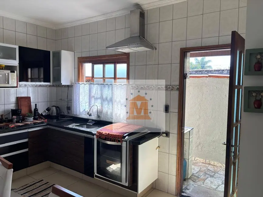 Foto 6 de Casa com 3 quartos à venda em Jardim Colinas, Jacarei - SP