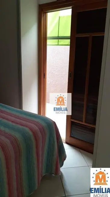 Foto 6 de Casa com 2 quartos à venda, 125m2 em Jardim Primavera, Jacarei - SP