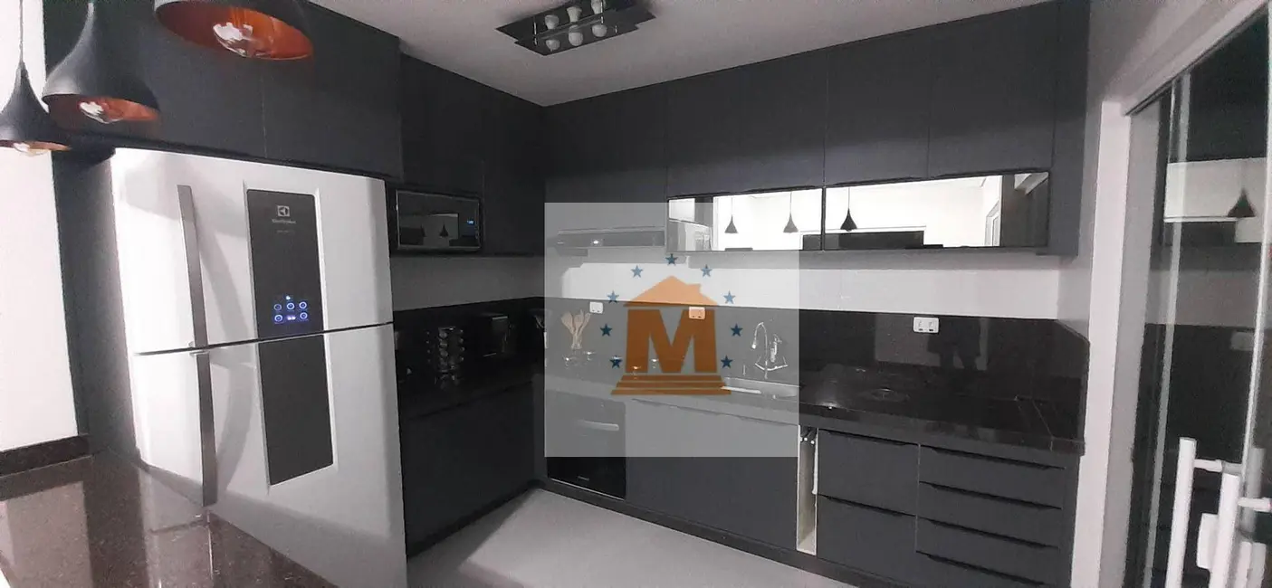 Sobrado com 4 quartos à venda, 250m2 em Jardim Altos de Santana I, Jacarei - SP - imagem 6 Foto 6 de Sobrado com 4 quartos à venda, 250m2 em Jardim Altos de Santana I, Jacarei - SP