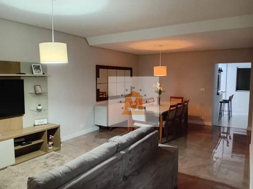 Sobrado com 4 quartos à venda, 250m2 em Jardim Altos de Santana I, Jacarei - SP - imagem 1 Foto 1 de Sobrado com 4 quartos à venda, 250m2 em Jardim Altos de Santana I, Jacarei - SP
